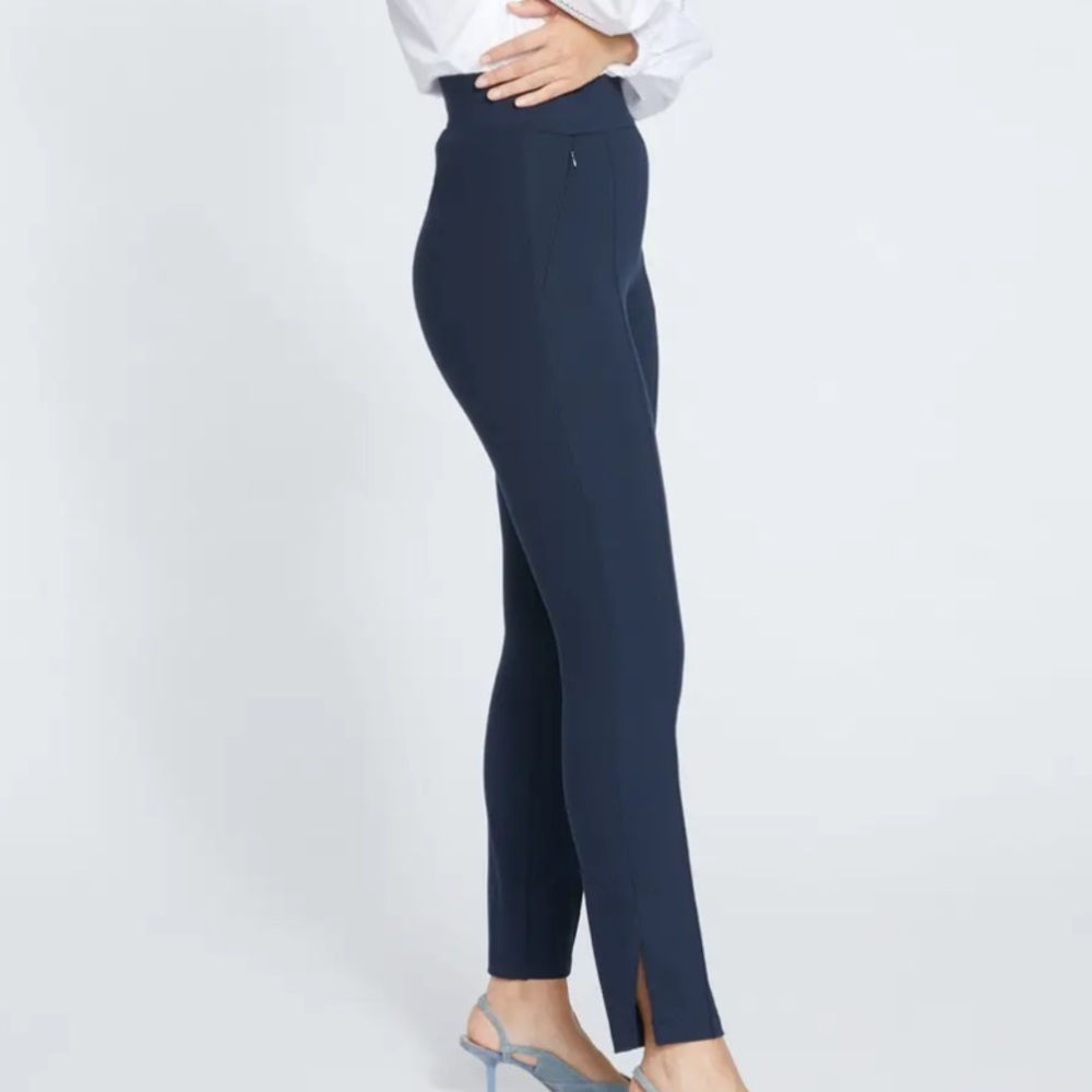 NWT Universal Standard Skinny Pintuck Ponte Pants 32 Inch size XS in navy
